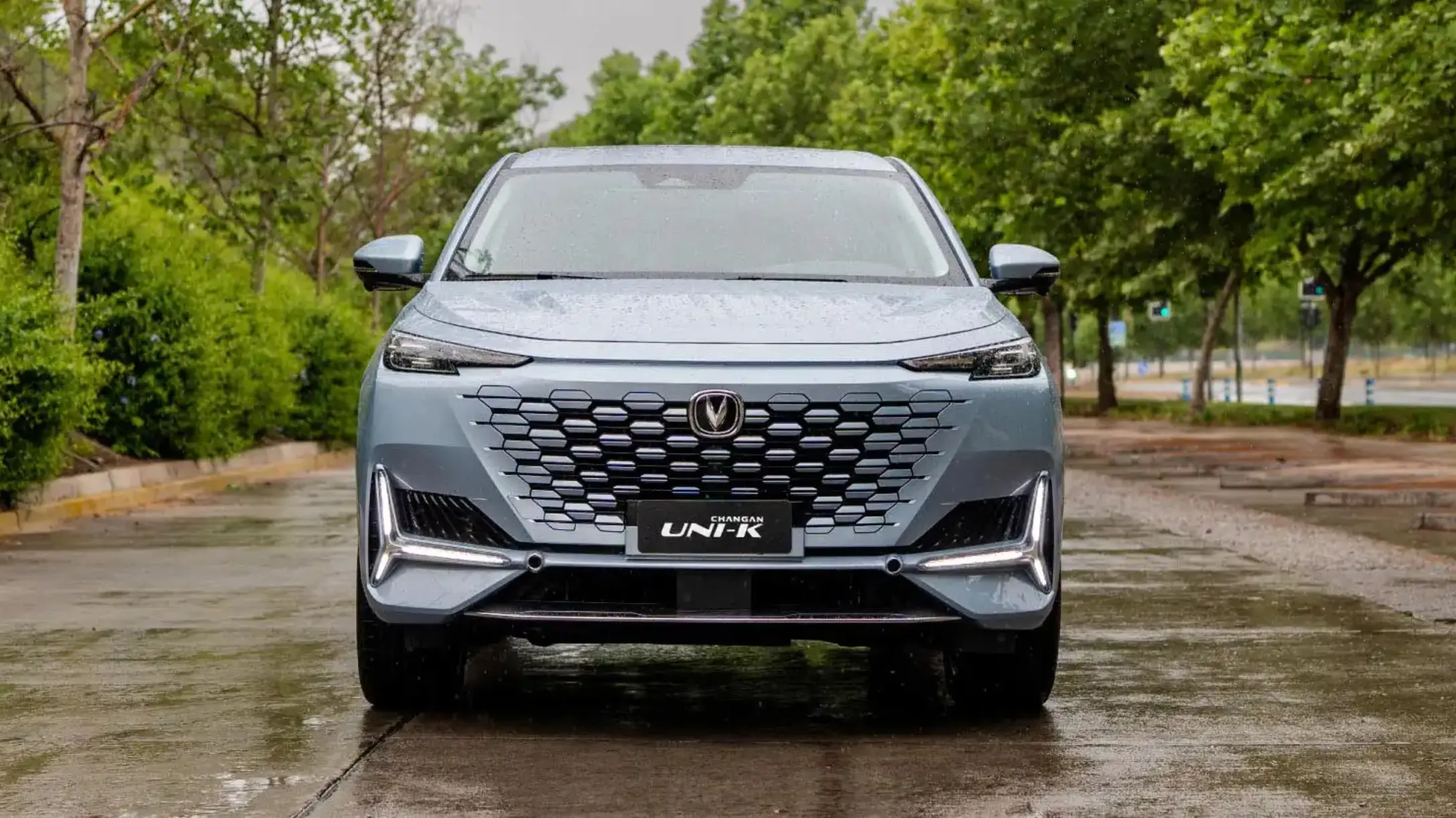 Changan Uni-K en terreno urbano