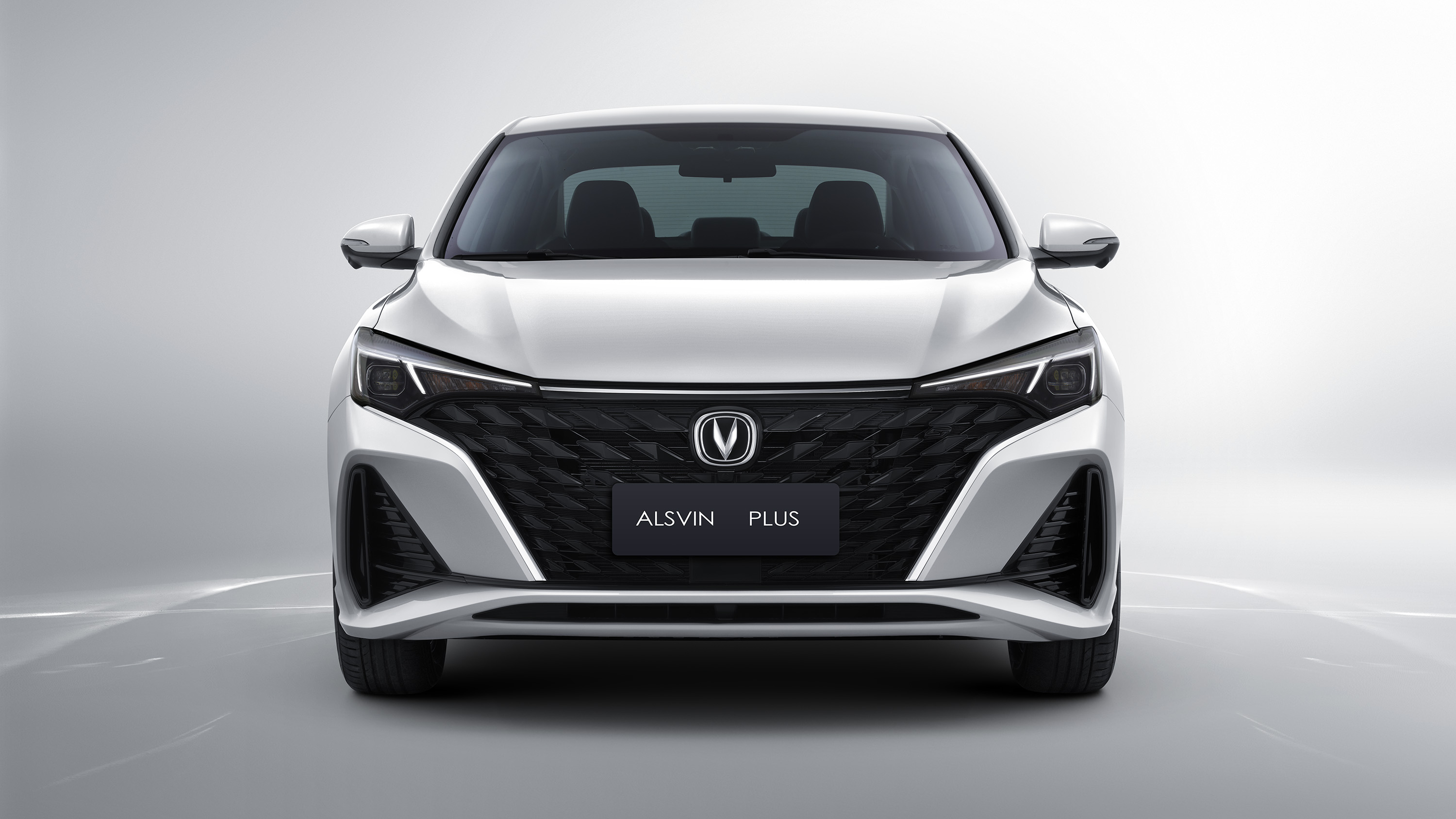 New Alsvin Plus: Un Sedán que destaca por su tecnología y diseño